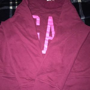 Gap sweater